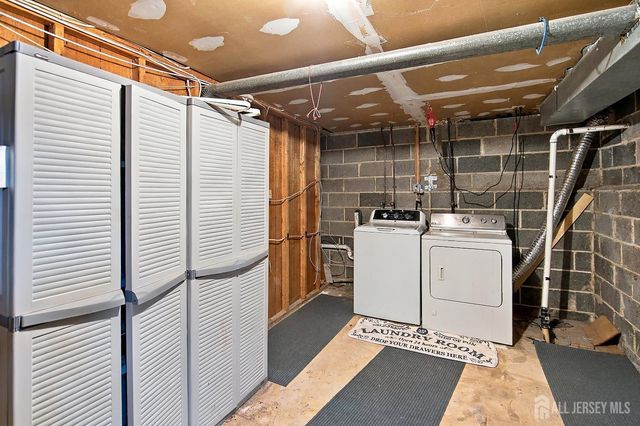 921 Robin Road, Hillsborough, NJ 08844