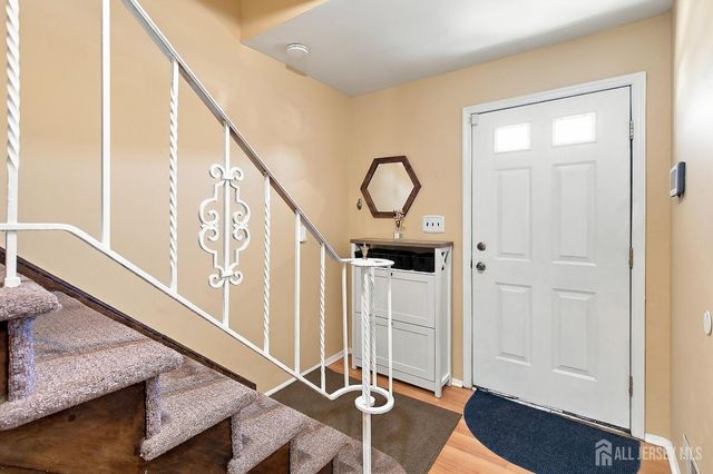 921 Robin Road, Hillsborough, NJ 08844