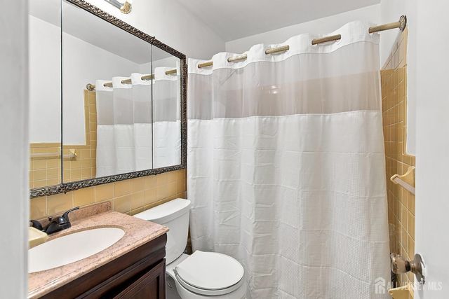 921 Robin Road, Hillsborough, NJ 08844