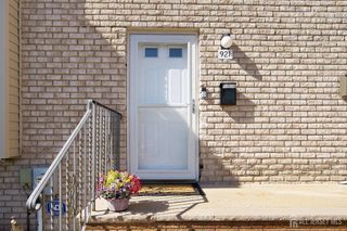 921 Robin Road, Hillsborough, NJ 08844
