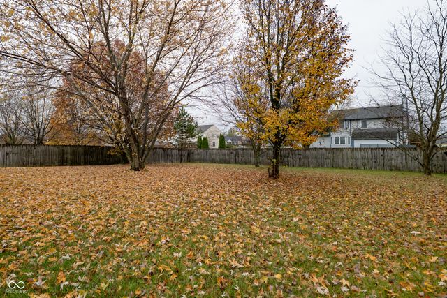 10211 Gate Drive, Indianapolis, IN 46239