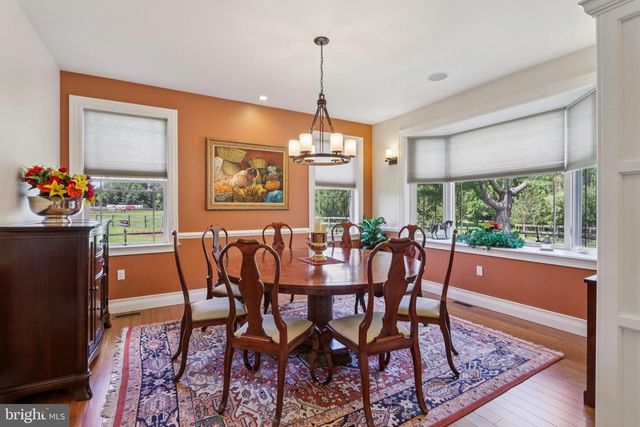 296 SHARON RD, Robbinsville, NJ 08691
