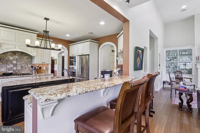 296 SHARON RD, Robbinsville, NJ 08691