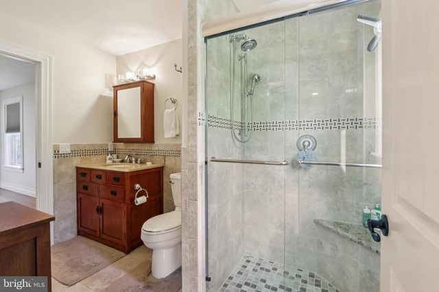 296 SHARON RD, Robbinsville, NJ 08691