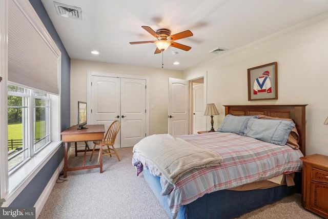 296 SHARON RD, Robbinsville, NJ 08691