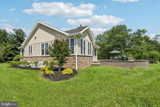 296 SHARON RD, Robbinsville, NJ 08691