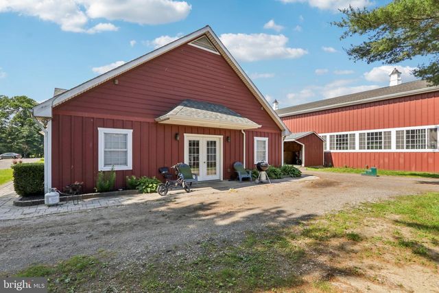 296 SHARON RD, Robbinsville, NJ 08691