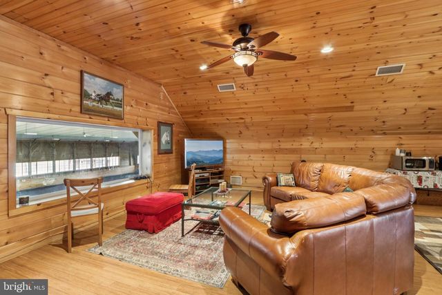 296 SHARON RD, Robbinsville, NJ 08691