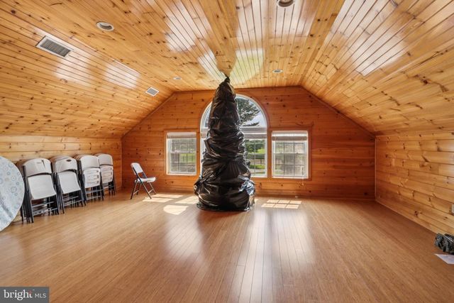 296 SHARON RD, Robbinsville, NJ 08691