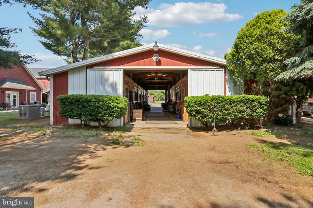 296 SHARON RD, Robbinsville, NJ 08691