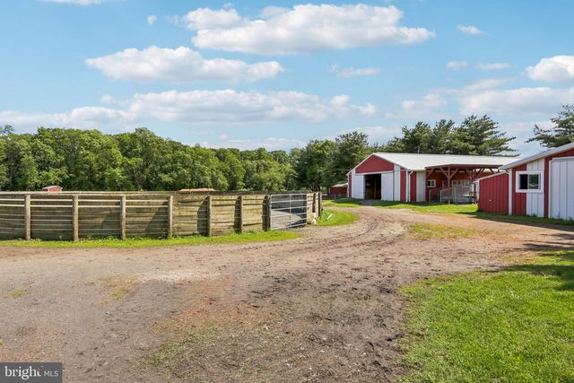 296 SHARON RD, Robbinsville, NJ 08691