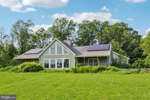 296 SHARON RD, Robbinsville, NJ 08691