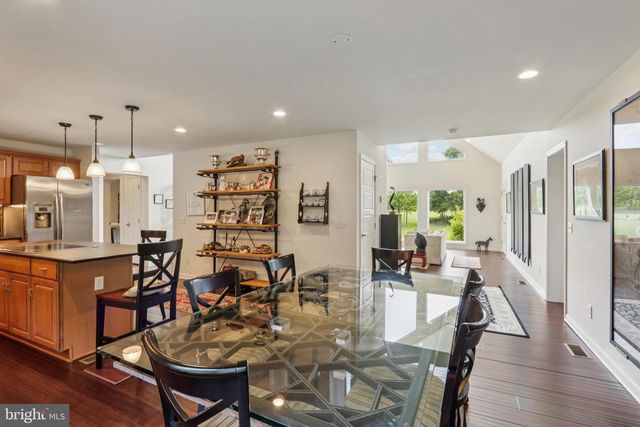 296 SHARON RD, Robbinsville, NJ 08691