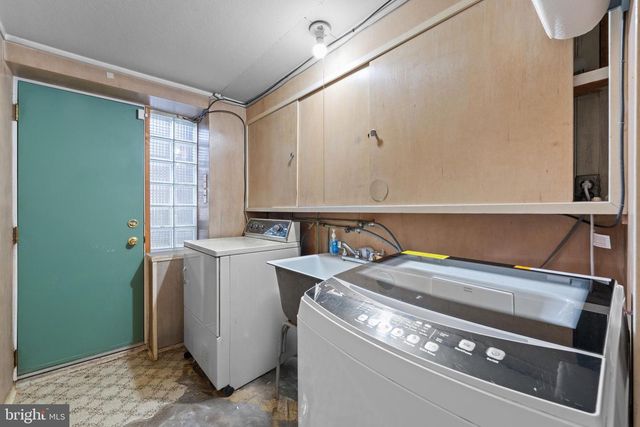 5868 N 6TH ST, Philadelphia, PA 19120