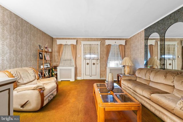 5868 N 6TH ST, Philadelphia, PA 19120