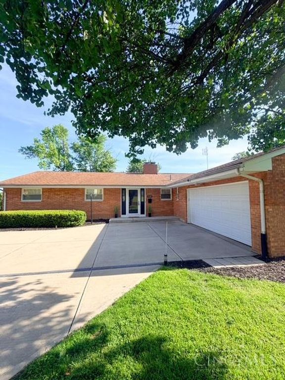 1125 Briarwood Drive, Hamilton, OH 45013