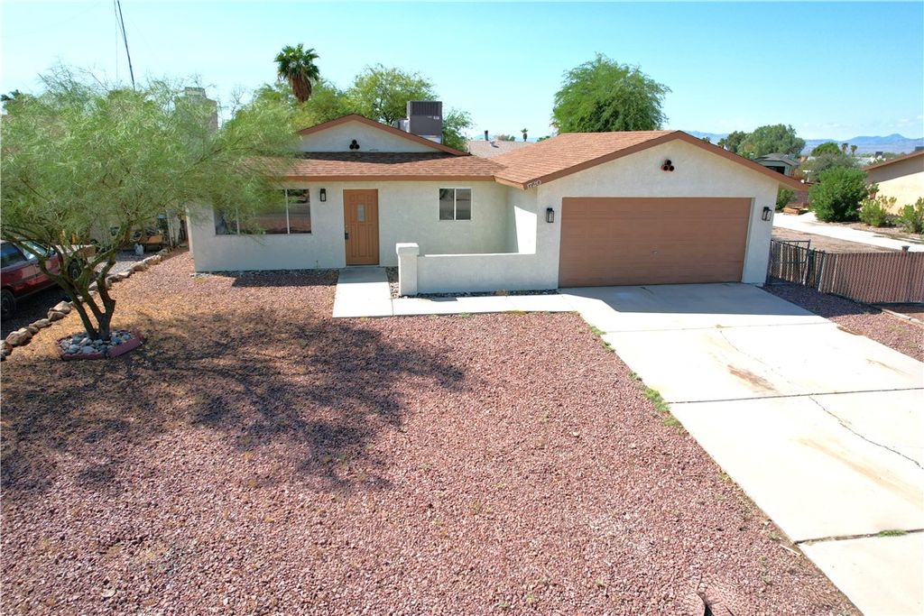 1720 E Valencia Road, Fort Mohave, AZ 86426
