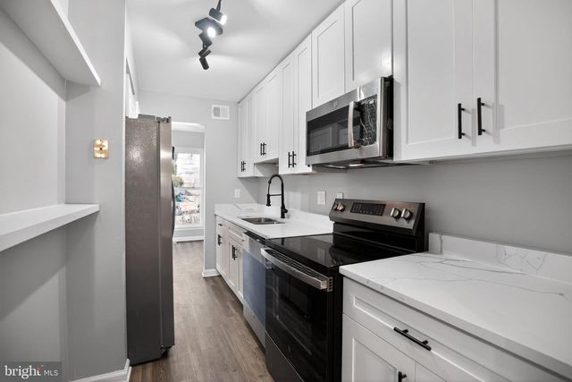 9 E RIDGE MEWS, Newtown, PA 18940