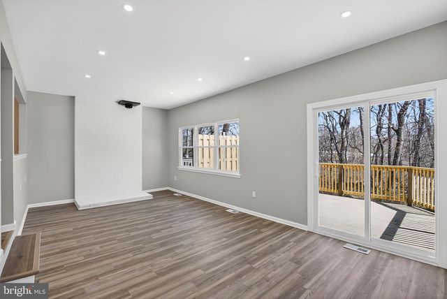 9 E RIDGE MEWS, Newtown, PA 18940