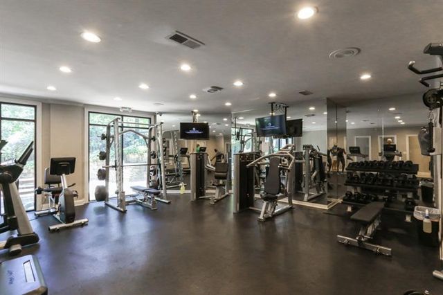 1209 River Green NW Drive, Atlanta, GA 30327