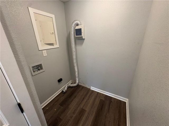9122 Askew Avenue, Kansas City, MO 64132