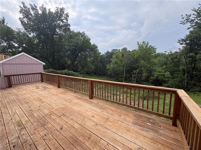 9122 Askew Avenue, Kansas City, MO 64132