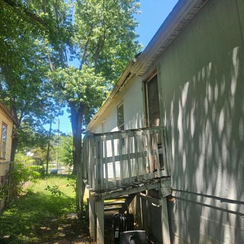 1124 Delaware Ave, Knoxville, TN 37921