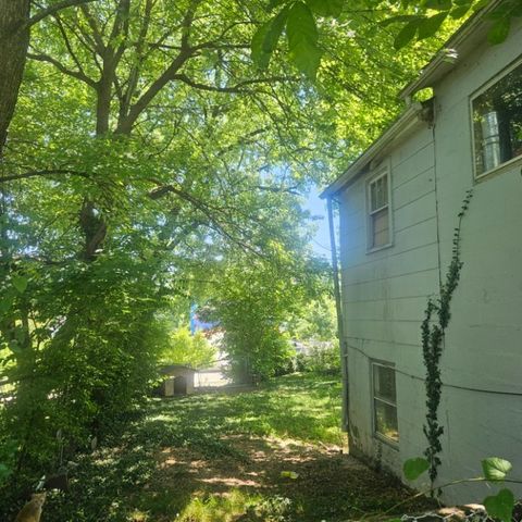 1124 Delaware Ave, Knoxville, TN 37921