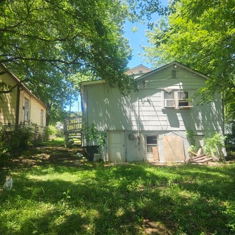 1124 Delaware Ave, Knoxville, TN 37921