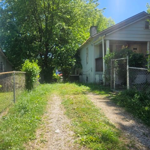 1124 Delaware Ave, Knoxville, TN 37921