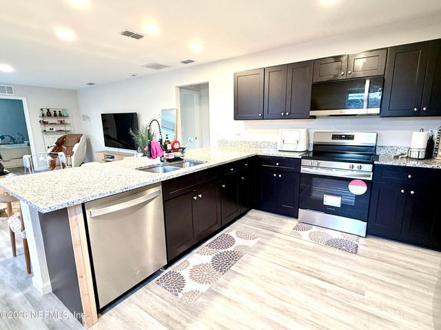 8840 EATON Avenue, Jacksonville, FL 32211