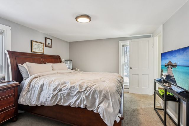 4101 Crestwood Street, Mchenry, IL 60050