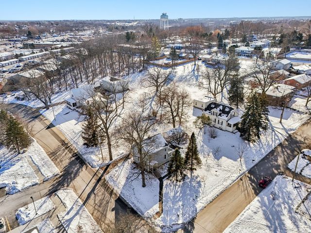 4101 Crestwood Street, Mchenry, IL 60050