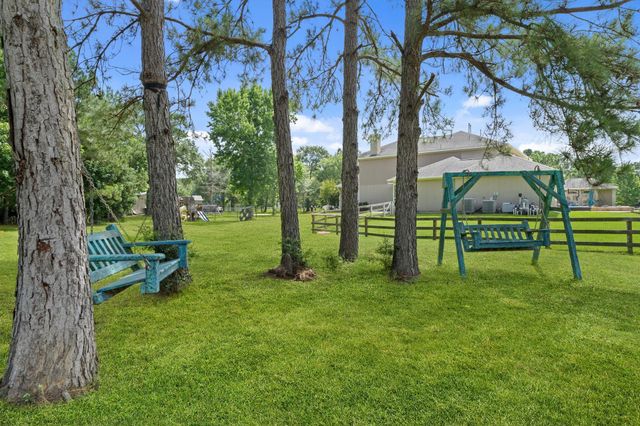 20319 Country Lake Drive, Magnolia, TX 77355