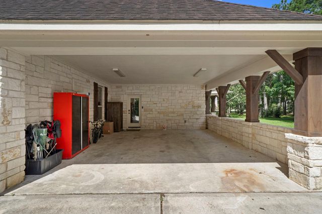 20319 Country Lake Drive, Magnolia, TX 77355