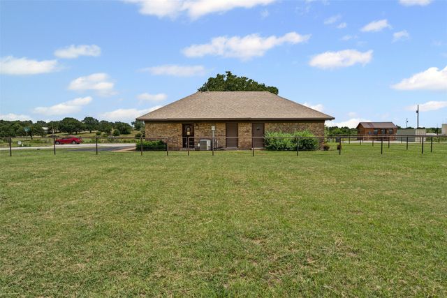108 Carol Street, Graham, TX 76450