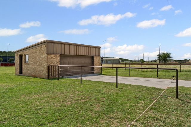 108 Carol Street, Graham, TX 76450