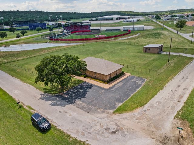108 Carol Street, Graham, TX 76450