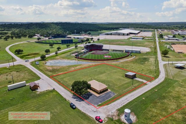 108 Carol Street, Graham, TX 76450