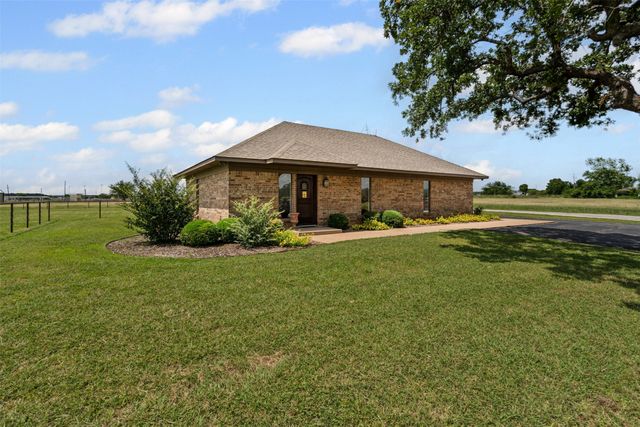 108 Carol Street, Graham, TX 76450