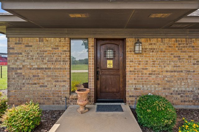 108 Carol Street, Graham, TX 76450