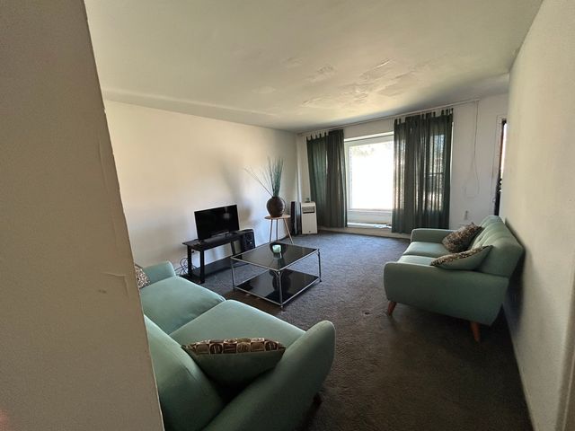 615 W 95th Street, Chicago, IL 60628