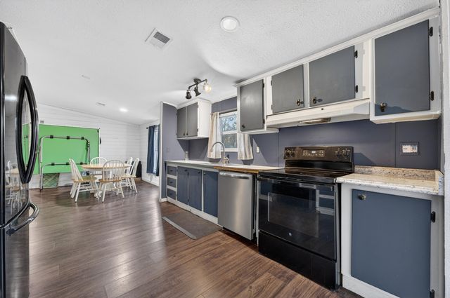 2841 Kings Lake Road, Defuniak Springs, FL 32433