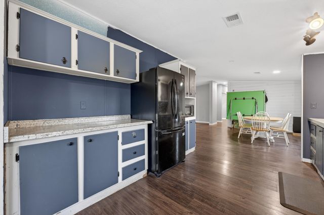 2841 Kings Lake Road, Defuniak Springs, FL 32433