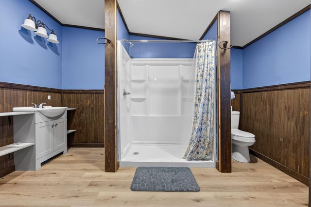 2841 Kings Lake Road, Defuniak Springs, FL 32433