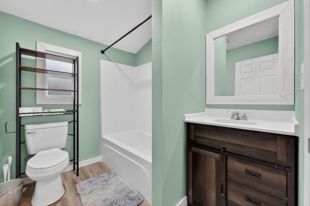 2841 Kings Lake Road, Defuniak Springs, FL 32433