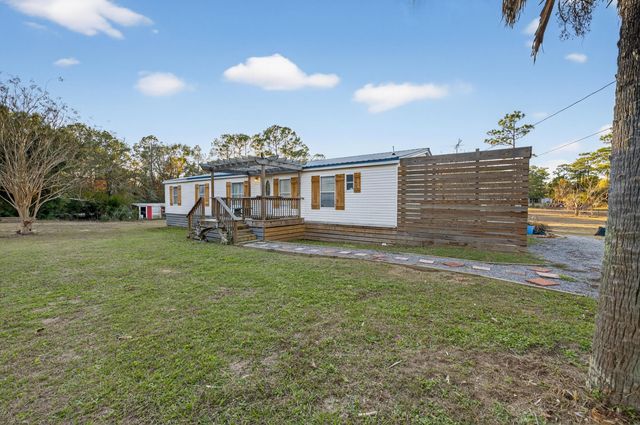 2841 Kings Lake Road, Defuniak Springs, FL 32433