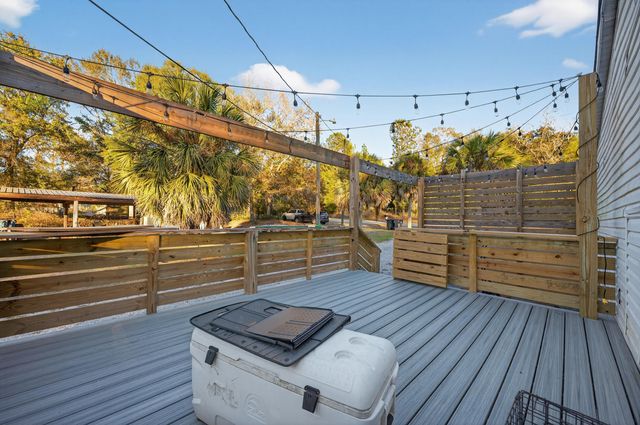 2841 Kings Lake Road, Defuniak Springs, FL 32433