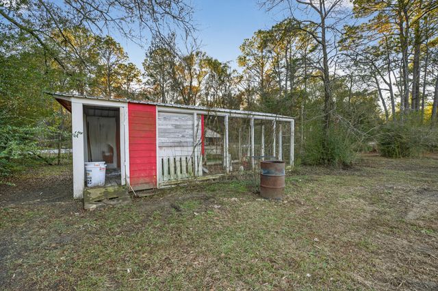 2841 Kings Lake Road, Defuniak Springs, FL 32433