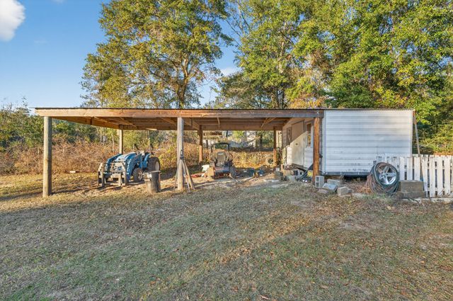 2841 Kings Lake Road, Defuniak Springs, FL 32433